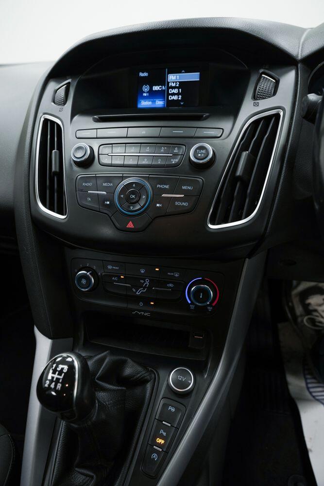 Used Ford Focus 2015 for sale - 77131166: Photo 24