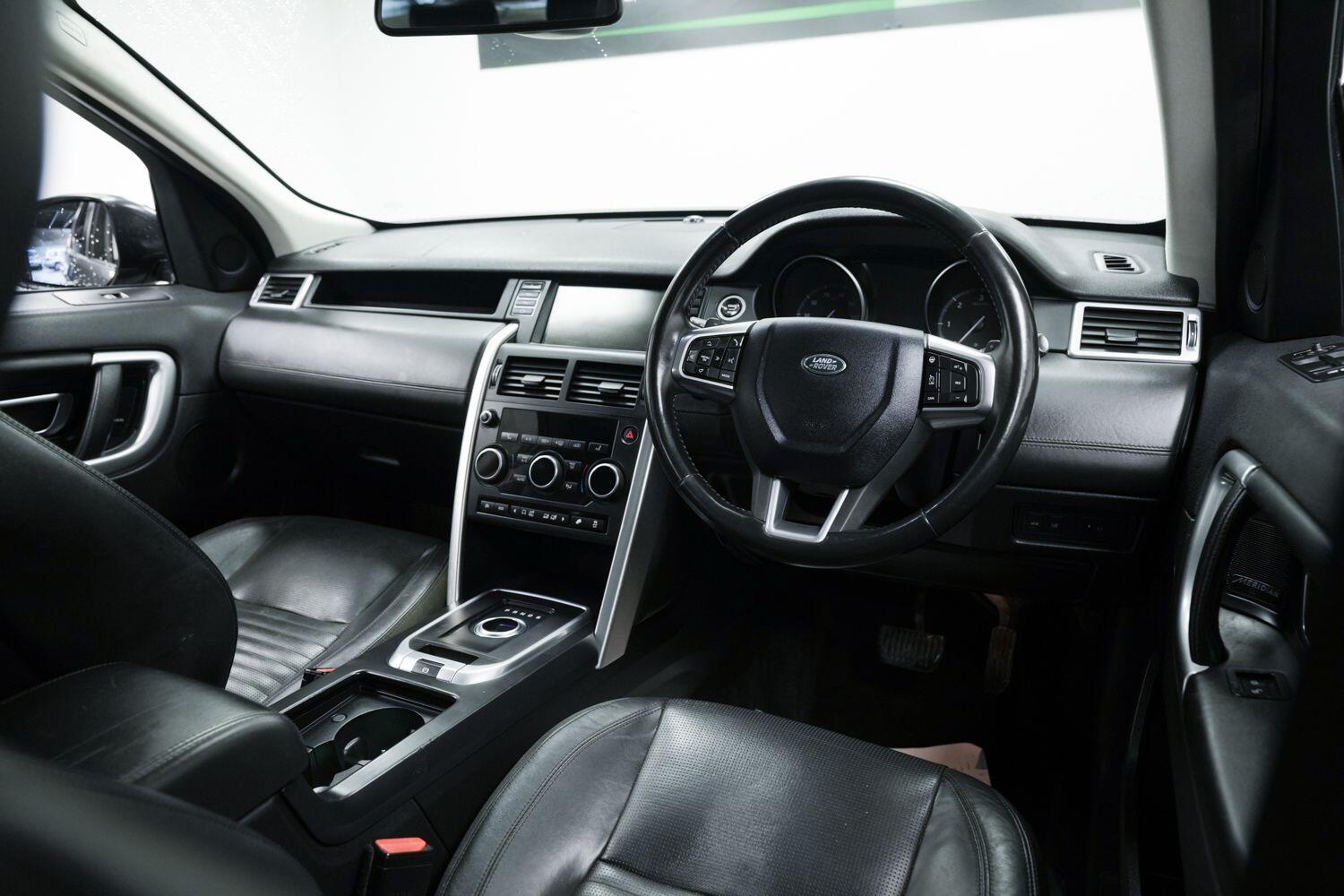 Used Land Rover Discovery Sport 2017 for sale - 78072926: Photo 10