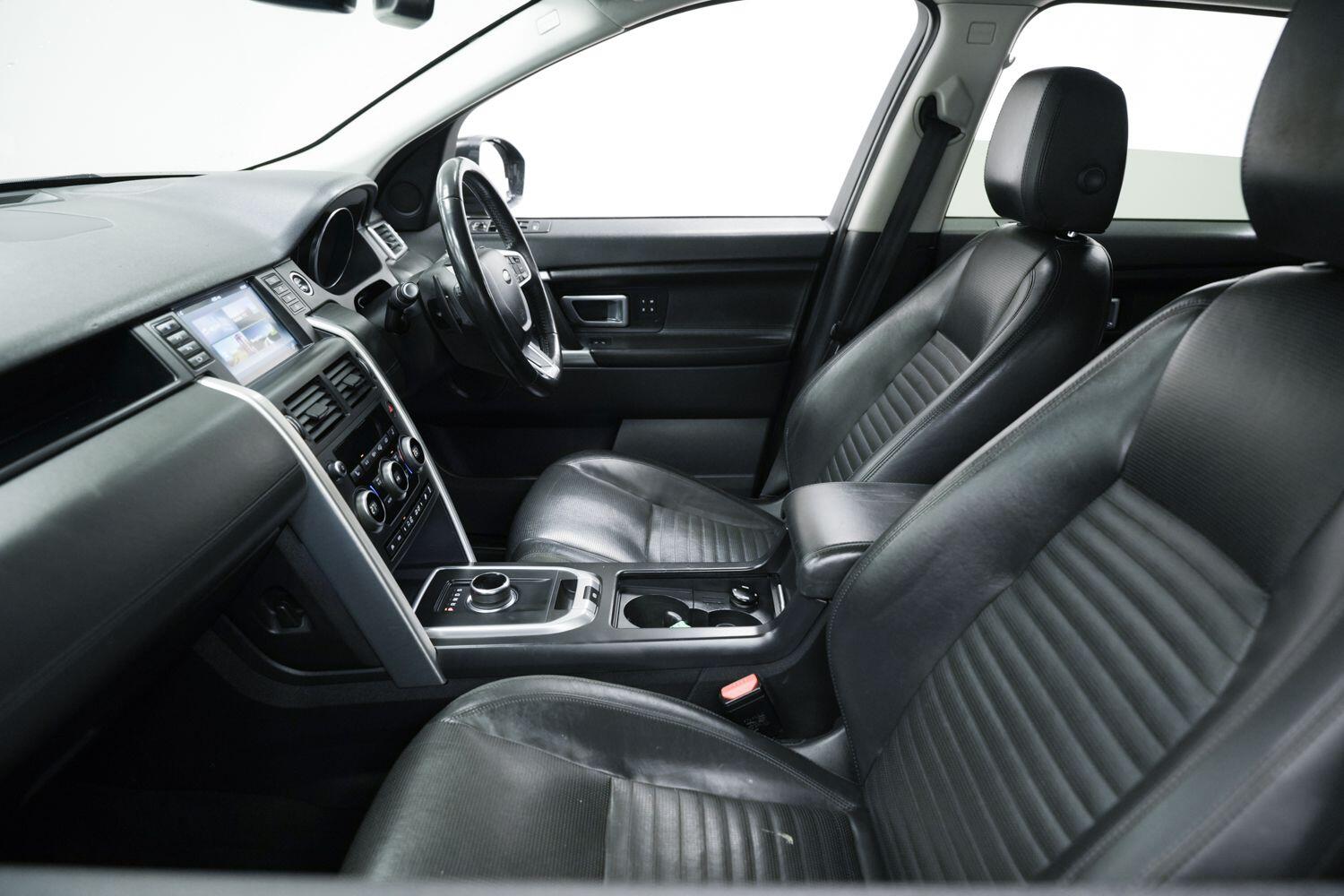 Used Land Rover Discovery Sport 2017 for sale - 78072926: Photo 27