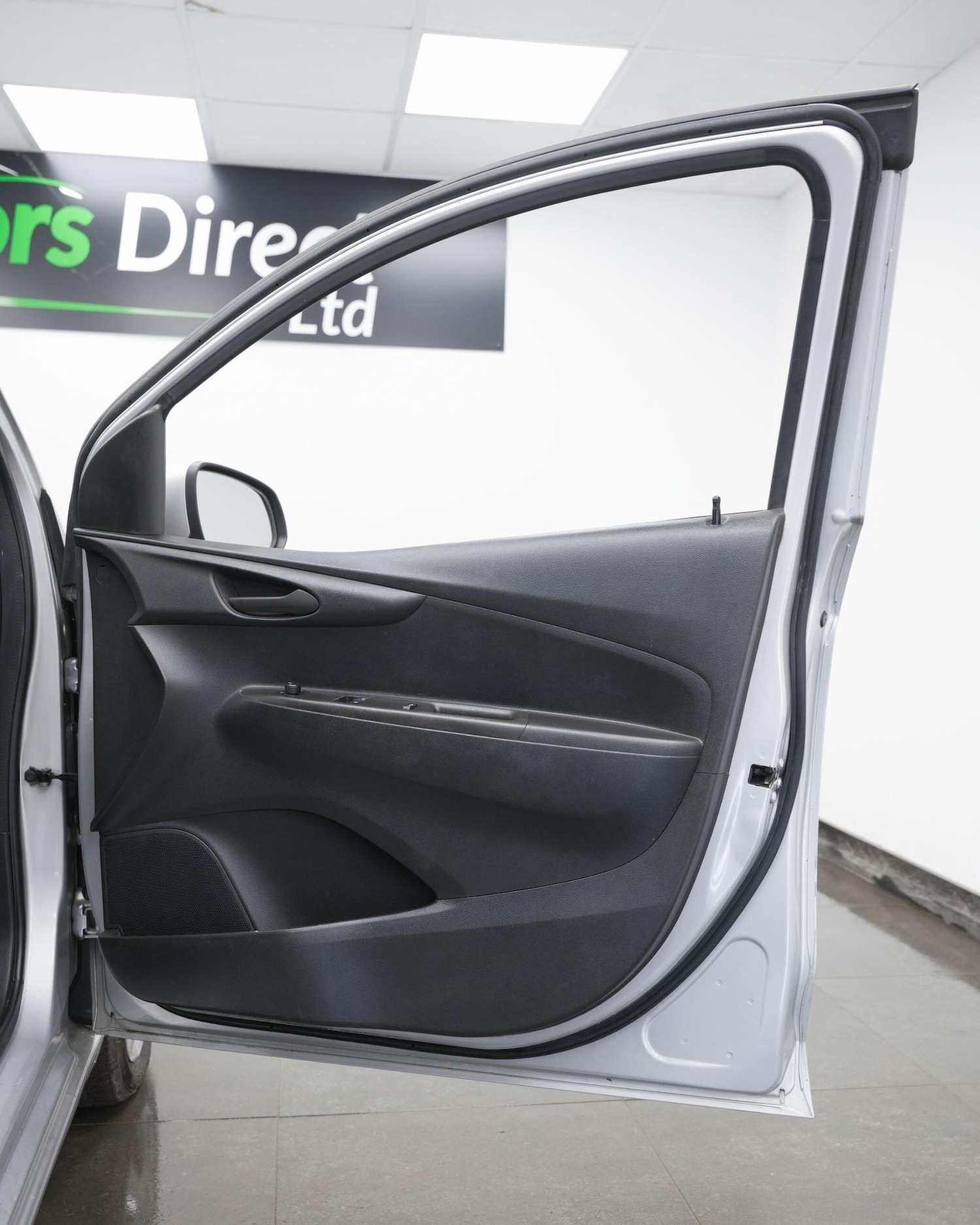 Used Vauxhall Viva 2016 for sale - 77768117: Photo 18