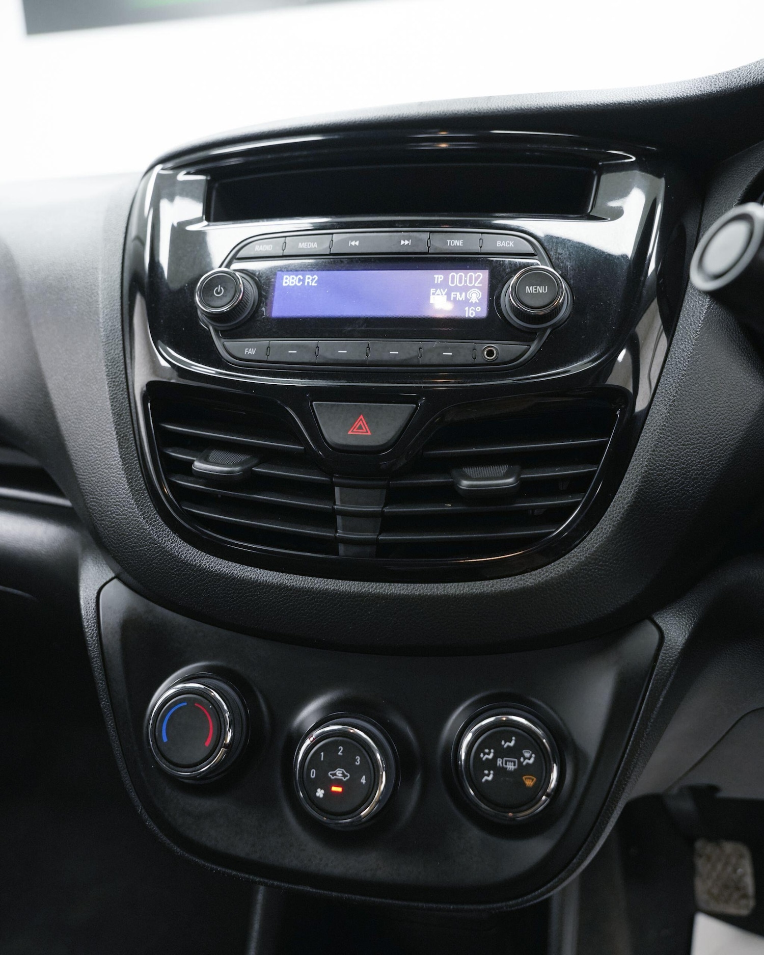 Used Vauxhall Viva 2016 for sale - 77768117: Photo 23