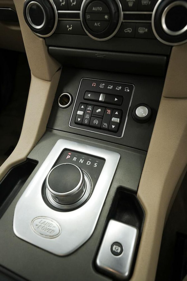 Used Land Rover Discovery 4 2014 for sale - 76159107: Photo 23