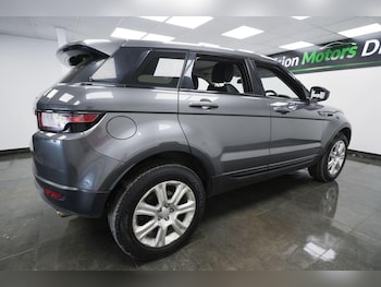 Used Land Rover Range Rover Evoque 2017 for sale - 79362043: Photo