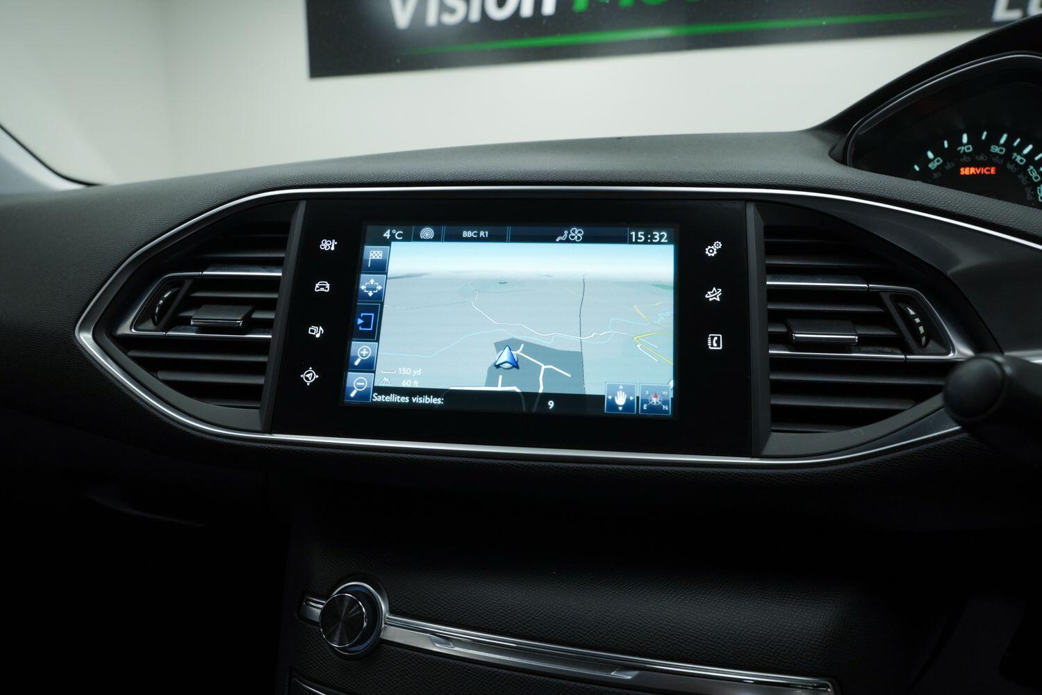 Used Peugeot 308 2014 for sale - 77456379: Photo 24