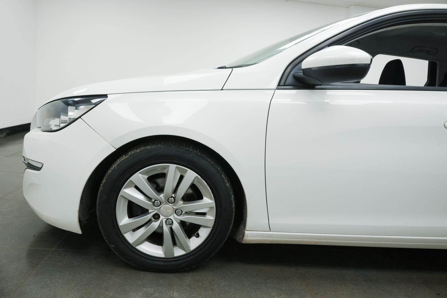 Used Peugeot 308 2014 for sale - 77456379: Photo 6
