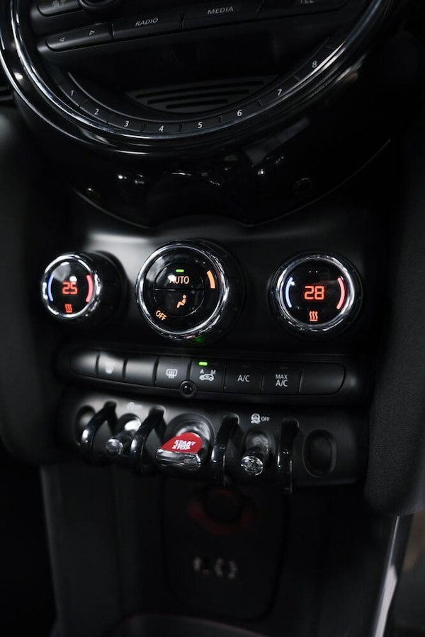 Used MINI Hatch 2014 for sale - 76326534: Photo 23