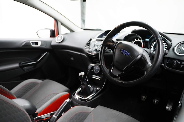 Used Ford Fiesta 2016 for sale - 74851279: Photo 16