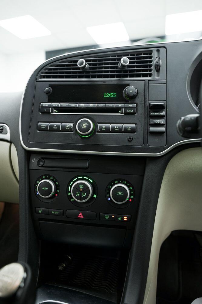 Used Saab 9-3 2010 for sale - 77455145: Photo 20