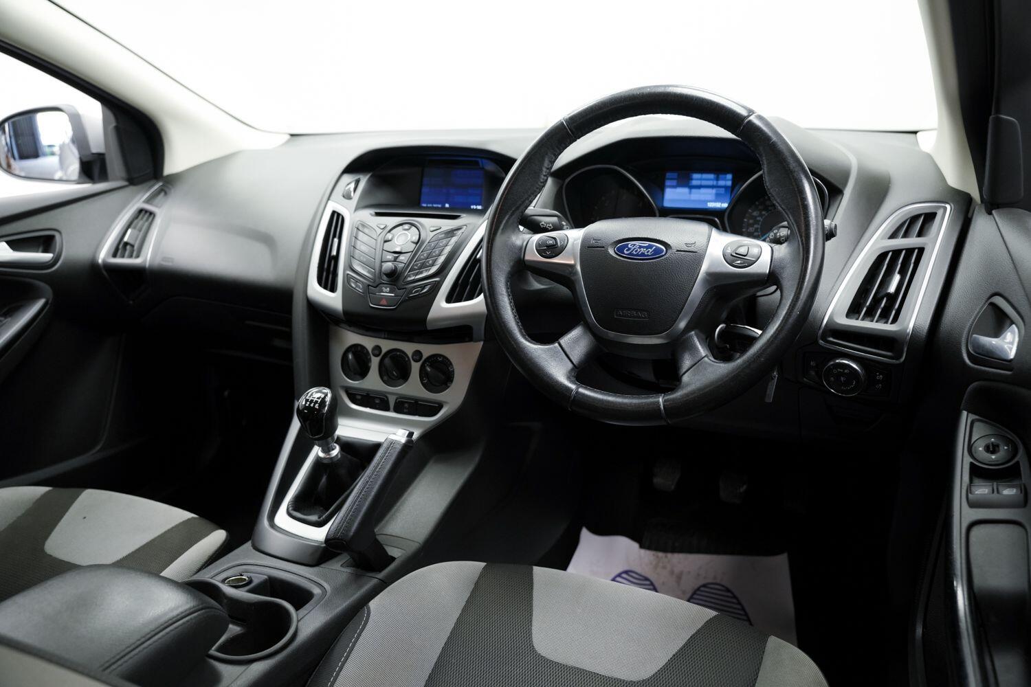 Used Ford Focus 2014 for sale - 76976476: Photo 11
