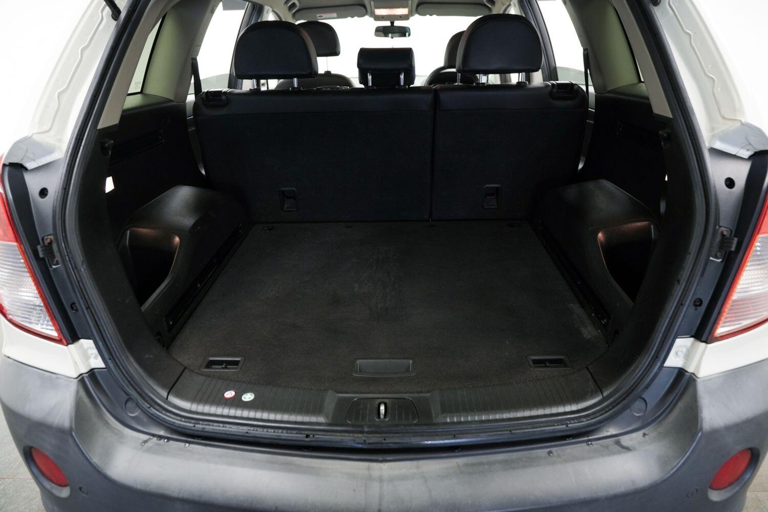 Used Vauxhall Antara 2012 for sale - 77040009: Photo 9