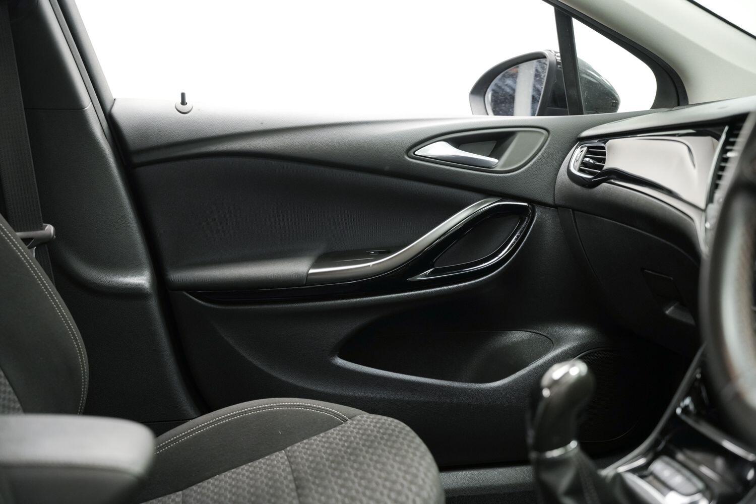 Used Vauxhall Astra 2018 for sale - 76360642: Photo 19