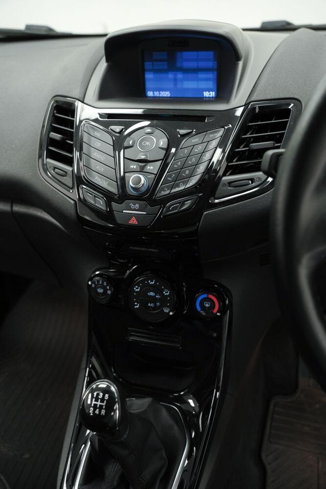 Used Ford Fiesta 2017 for sale - 76360043: Photo 19