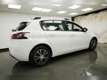 Used Peugeot 308 2019 for sale - 76361120: Photo