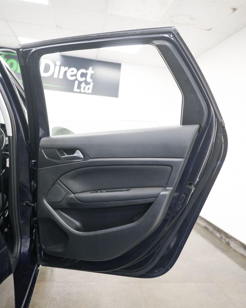 Used Peugeot 308 2014 for sale - 77892386: Photo 16