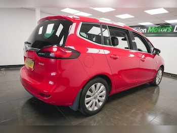 Used Vauxhall Zafira 2016 for sale - 77898558: Photo