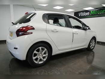 Used Peugeot 208 2018 for sale - 75609810: Photo