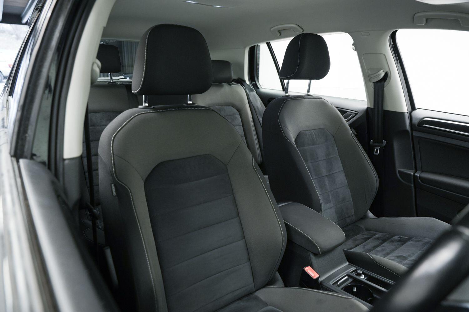 Used Volkswagen Golf 2024 for sale - 77696336: Photo 11