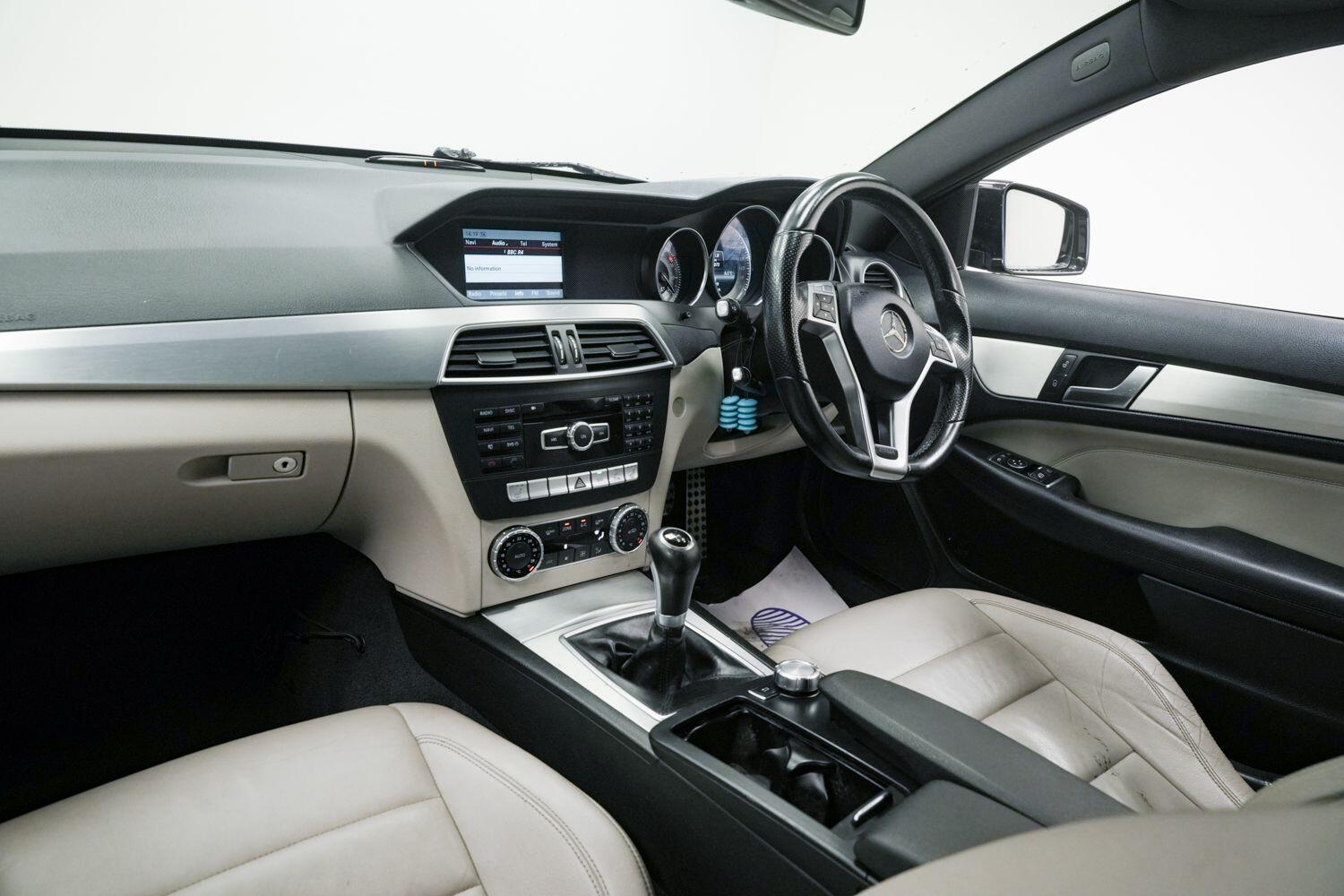 Used Mercedes-Benz C Class 2013 for sale - 77611416: Photo 17