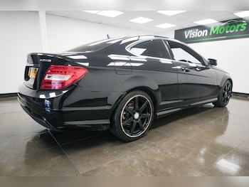 Used Mercedes-Benz C Class 2013 for sale - 77611416: Photo