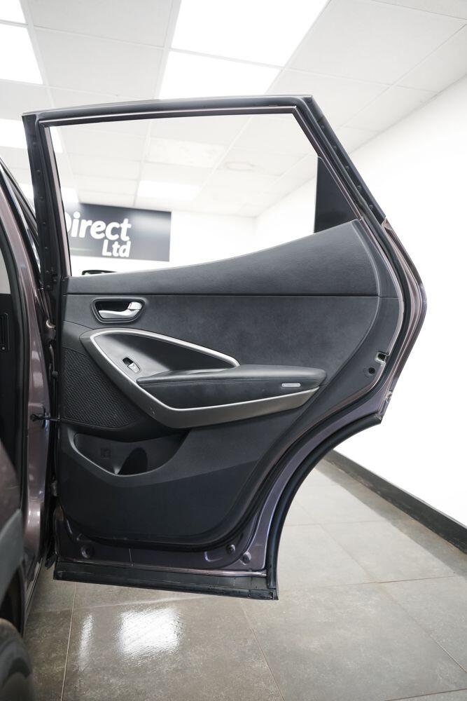 Used Hyundai Santa Fe 2014 for sale - 76926437: Photo 19