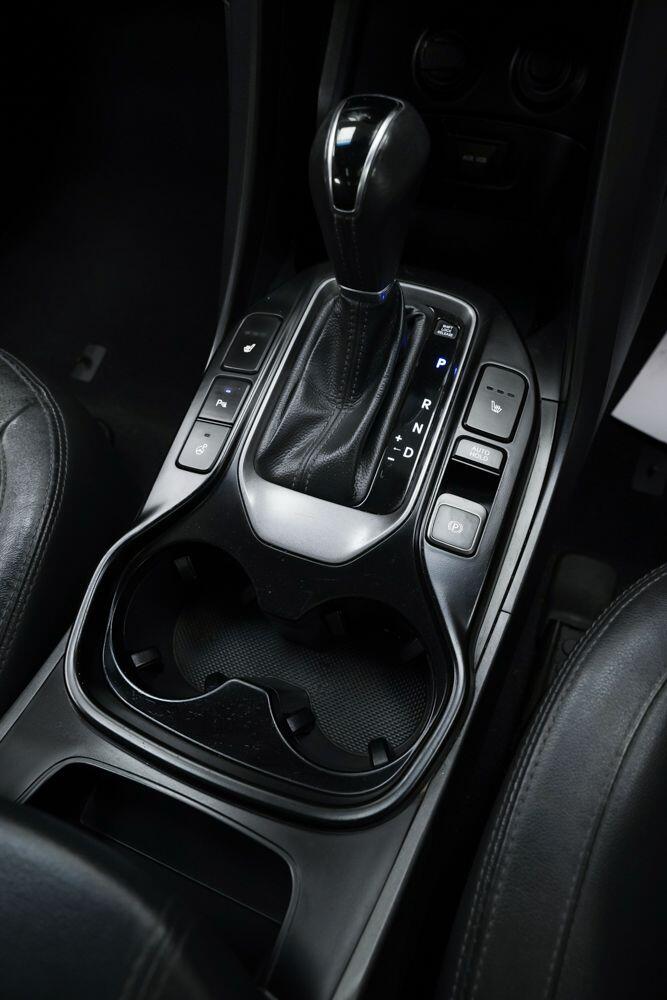 Used Hyundai Santa Fe 2014 for sale - 76926437: Photo 24