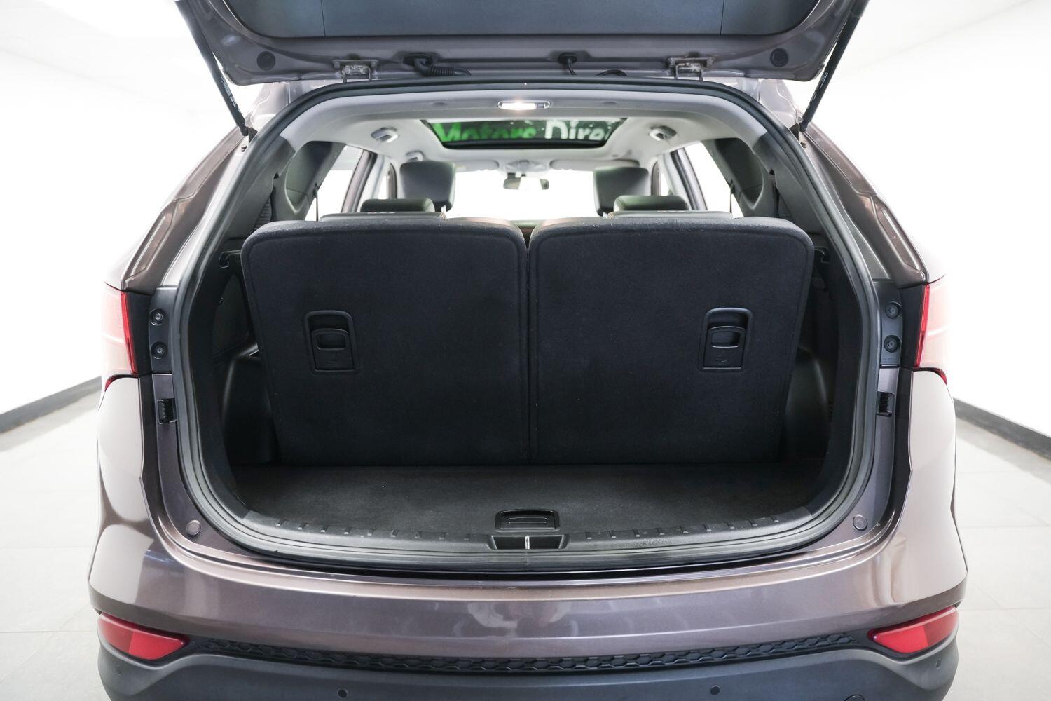 Used Hyundai Santa Fe 2014 for sale - 76926437: Photo 7