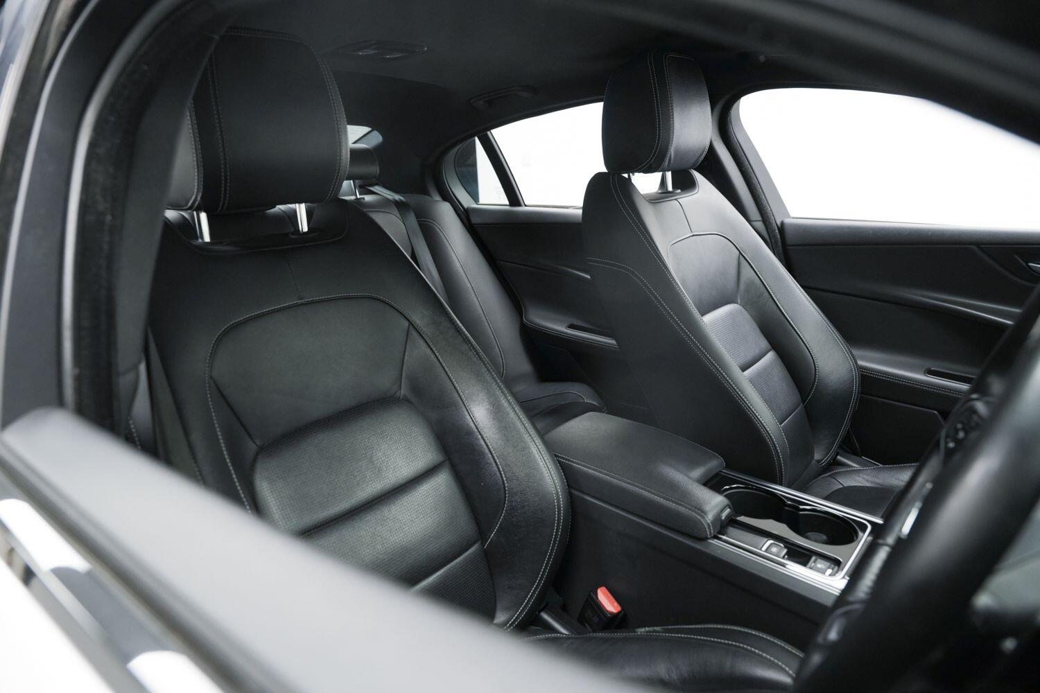 Used Jaguar XE 2016 for sale - 77081452: Photo 11