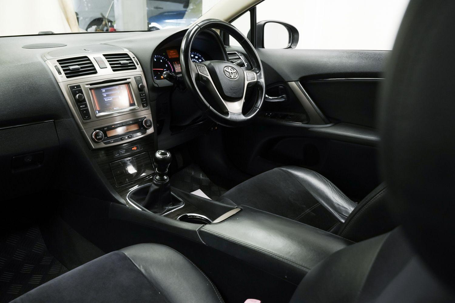 Used Toyota Avensis 2012 for sale - 76166685: Photo 18