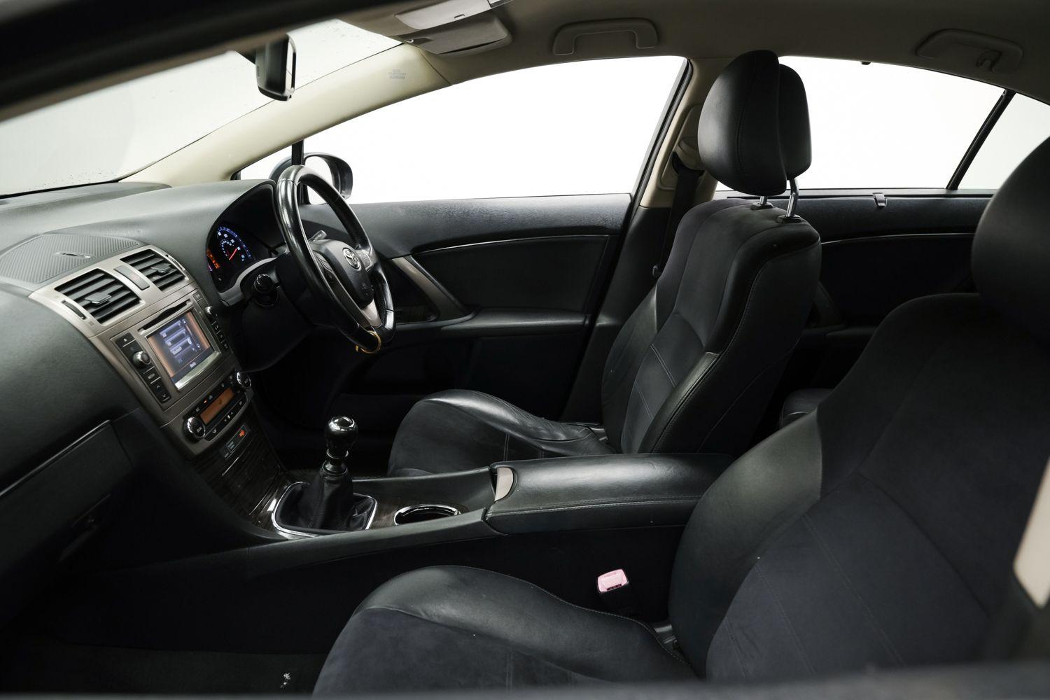 Used Toyota Avensis 2012 for sale - 76166685: Photo 23