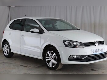 Used Volkswagen Polo 2016 for sale - 78784092: Photo