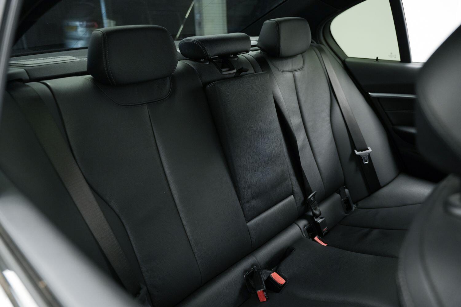 Used BMW 3 Series 2018 for sale - 76380638: Photo 17