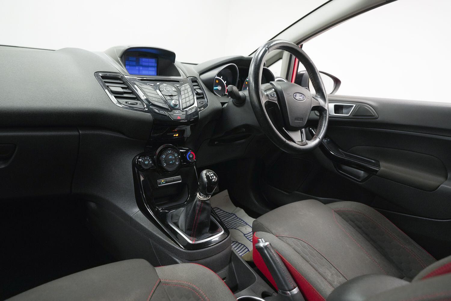 Used Ford Fiesta 2016 for sale - 77898555: Photo 17