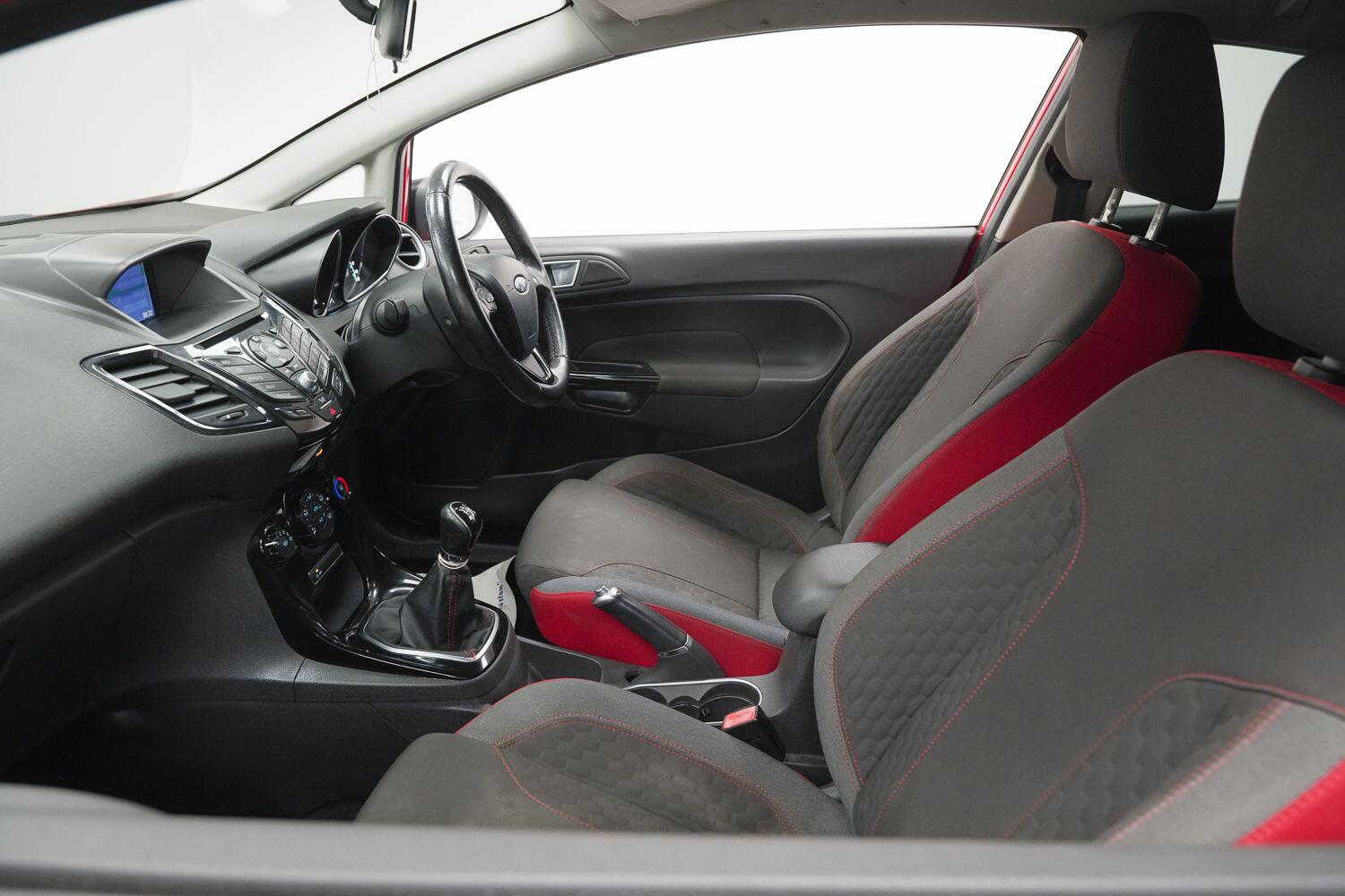 Used Ford Fiesta 2016 for sale - 77898555: Photo 24