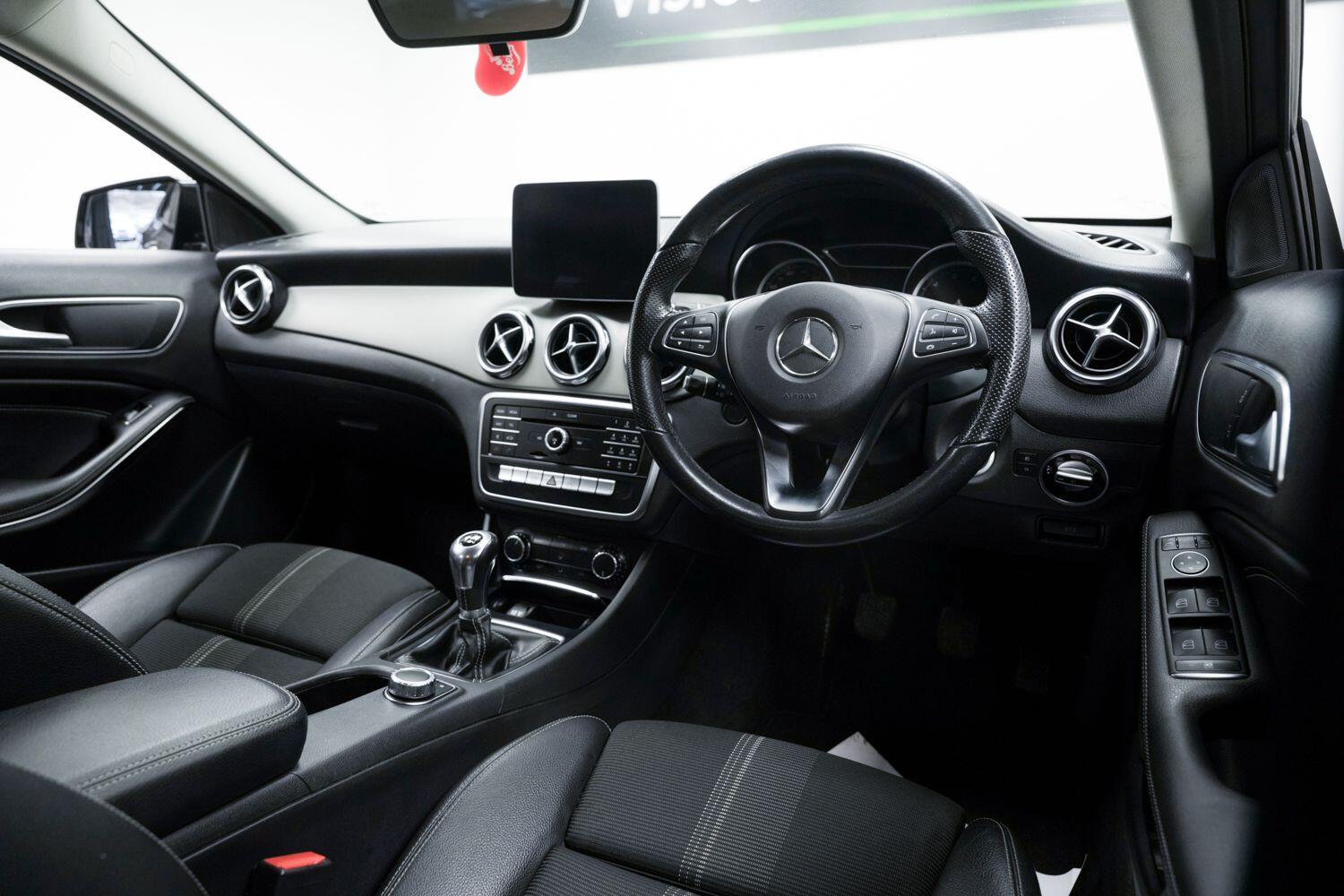 Used Mercedes-Benz GLA 2019 for sale - 77175593: Photo 11