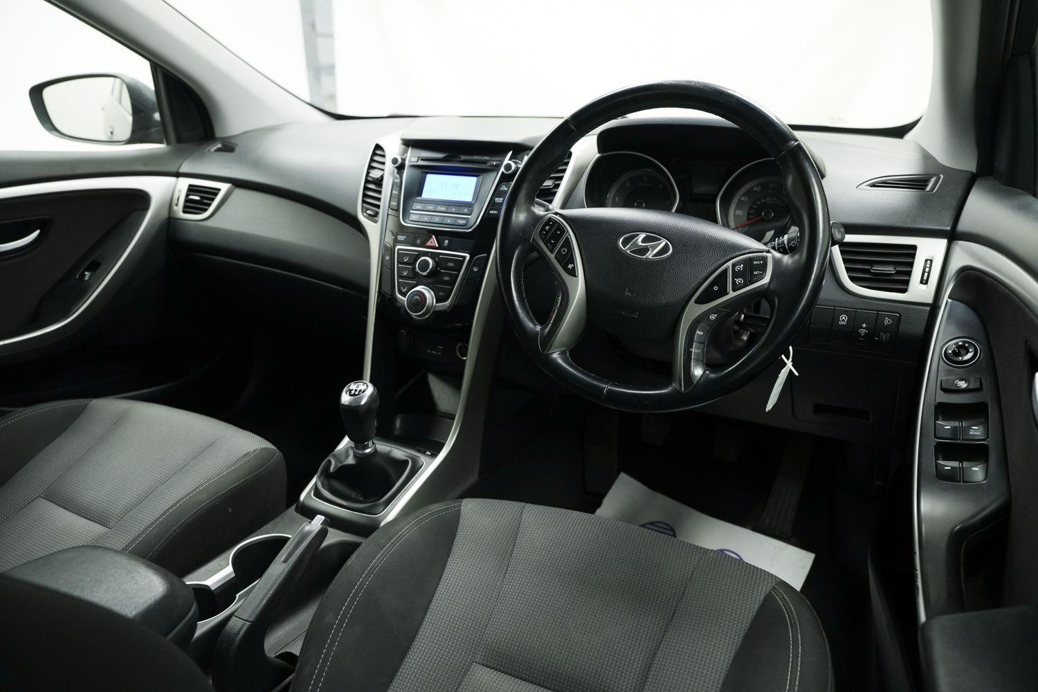 Used Hyundai i30 2015 for sale - 76360133: Photo 12
