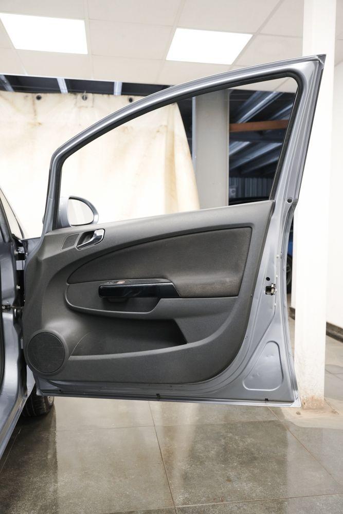 Used Vauxhall Corsa 2009 for sale - 77400435: Photo 16