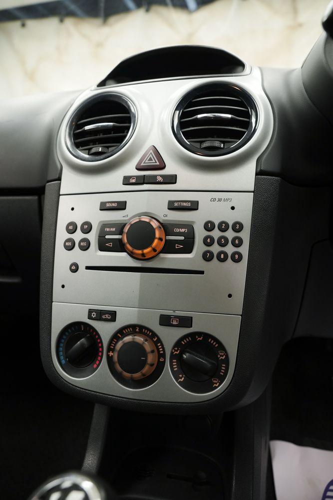 Used Vauxhall Corsa 2009 for sale - 77400435: Photo 21