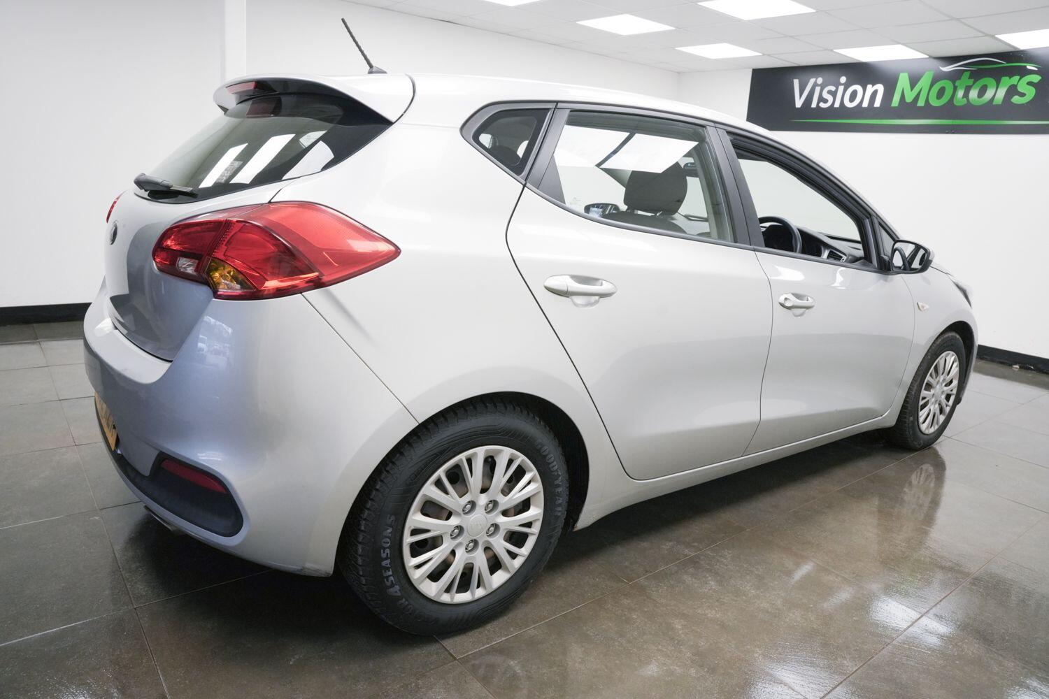 Used Kia Ceed 2012 for sale - 77267343: Photo 4