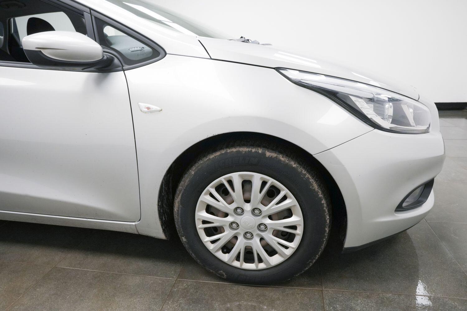 Used Kia Ceed 2012 for sale - 77267343: Photo 5