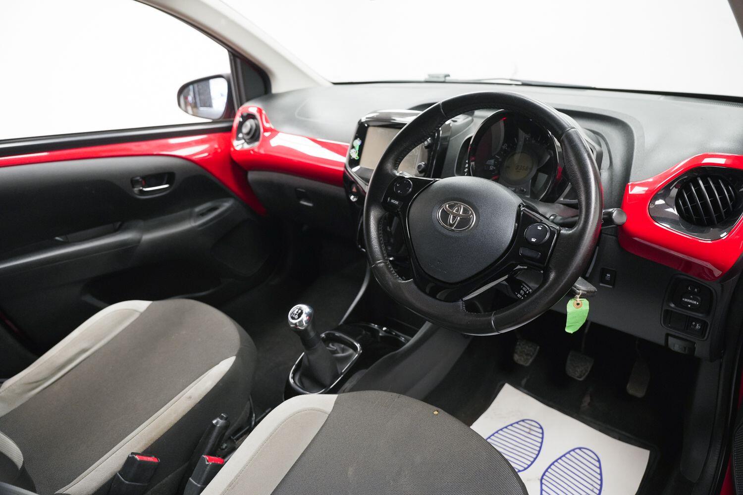 Used Toyota AYGO 2017 for sale - 77898151: Photo 10