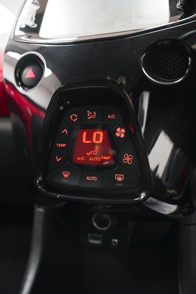 Used Toyota AYGO 2017 for sale - 77898151: Photo 17