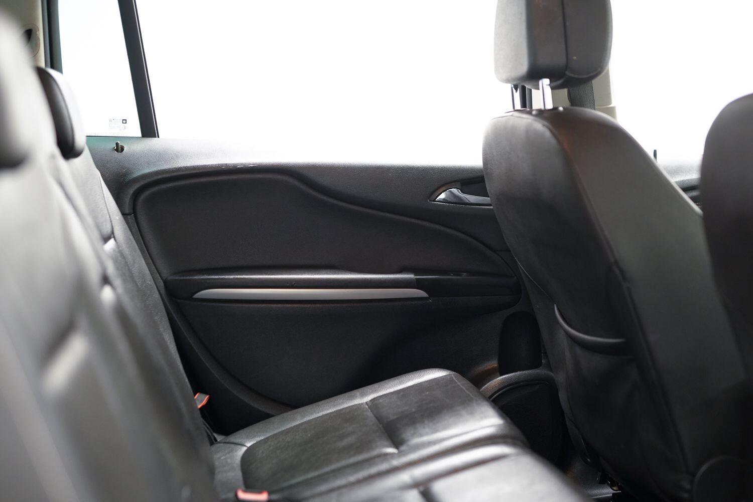 Used Vauxhall Zafira Tourer for sale - 78136063: Photo 16