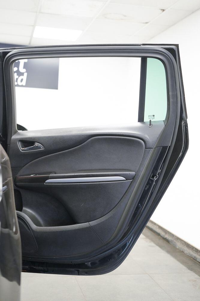 Used Vauxhall Zafira Tourer for sale - 78136063: Photo 18