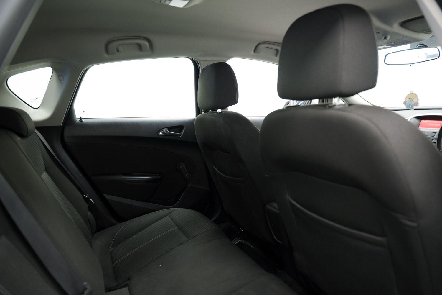 Used Vauxhall Astra 2013 for sale - 76824967: Photo 16