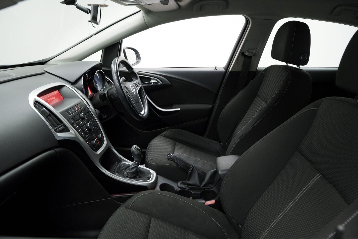 Used Vauxhall Astra 2013 for sale - 76824967: Photo 26