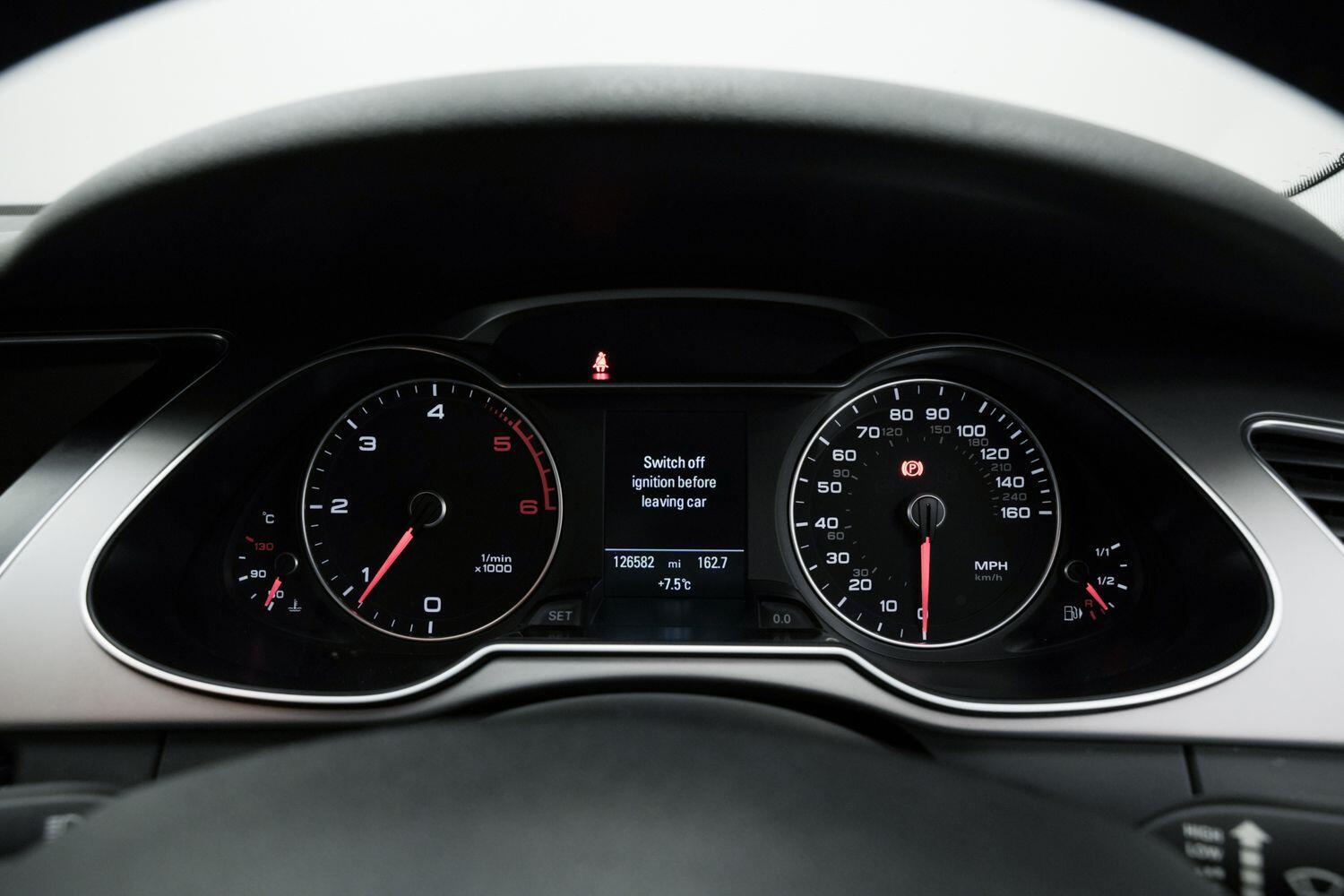 Used Audi A4 2014 for sale - 76592458: Photo 27