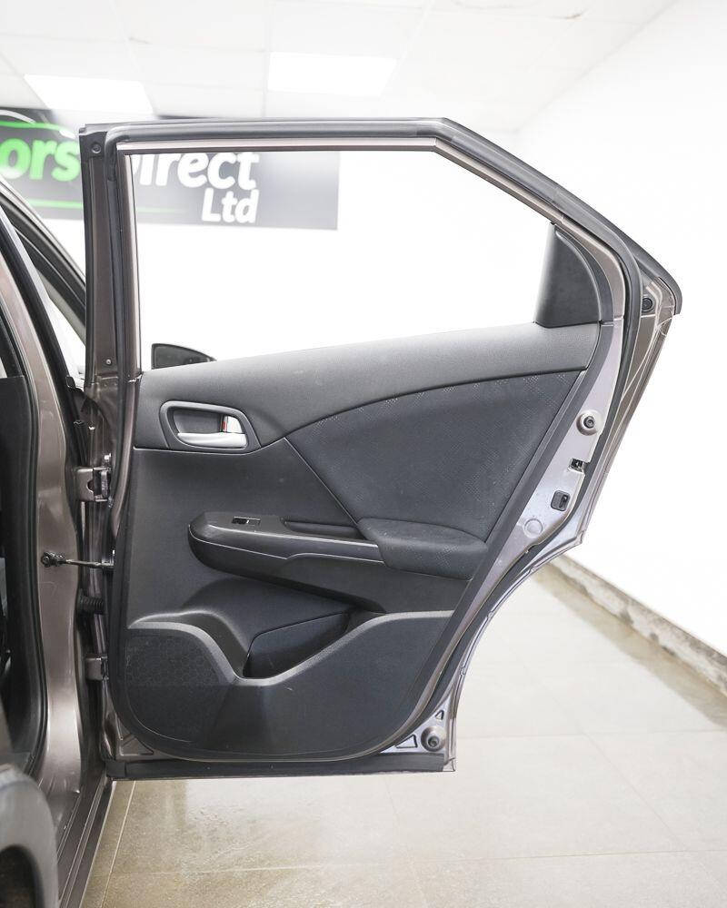 Used Honda Civic 2014 for sale - 78020430: Photo 17