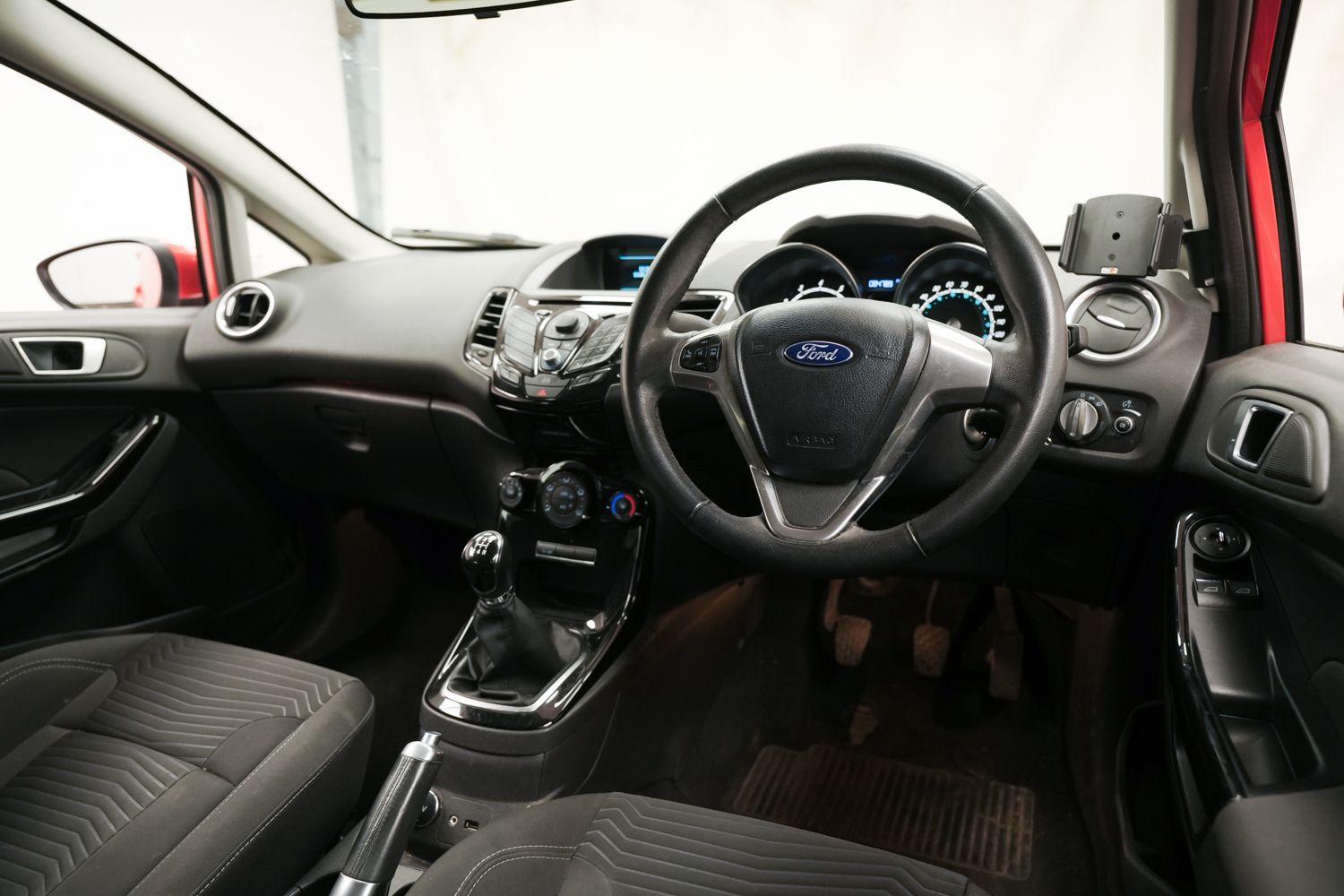 Used Ford Fiesta 2013 for sale - 76370624: Photo 12