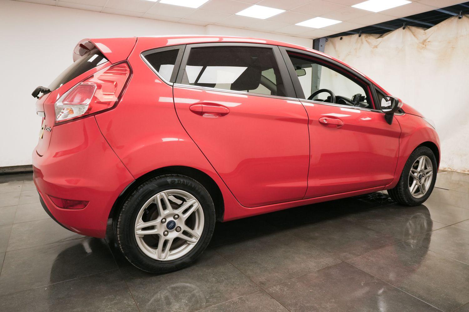 Used Ford Fiesta 2013 for sale - 76370624: Photo 5