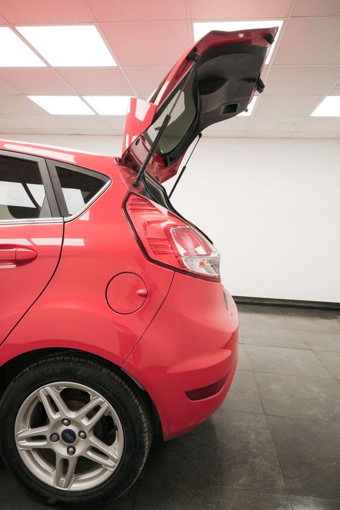 Used Ford Fiesta 2013 for sale - 76370624: Photo 9